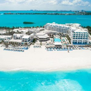 Wyndham Alltra Cancun - All Inclusive Resort