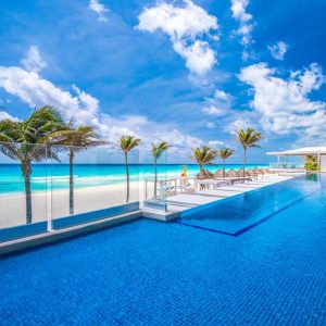 Wyndham Alltra Cancun - All Inclusive Resort
