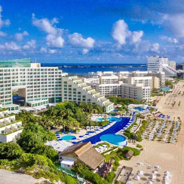 How long ahead should I book my Cancun all-inclusive resort for 2024?