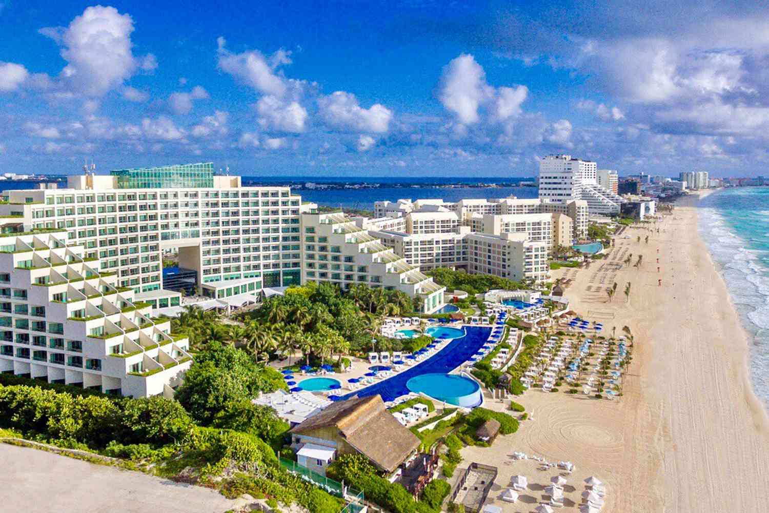 How long ahead should I book my Cancun all-inclusive resort for 2024?