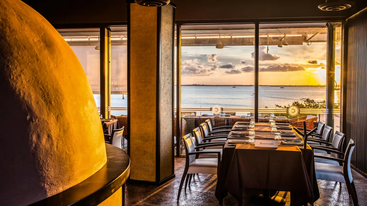 Cenacolo Cancun Restaurant
