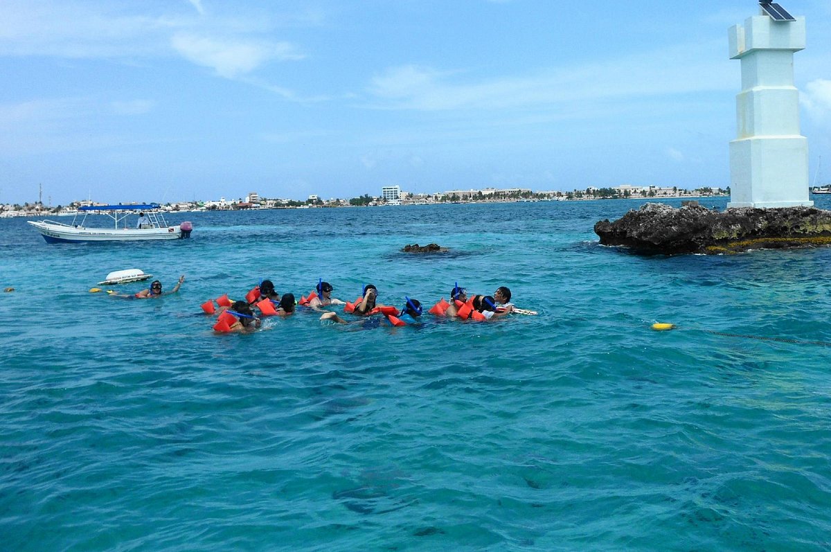 Snorkeling El Farito Reef Isla Mujeres