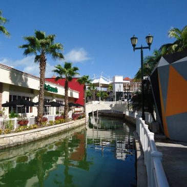 Discover La Isla Shopping Village