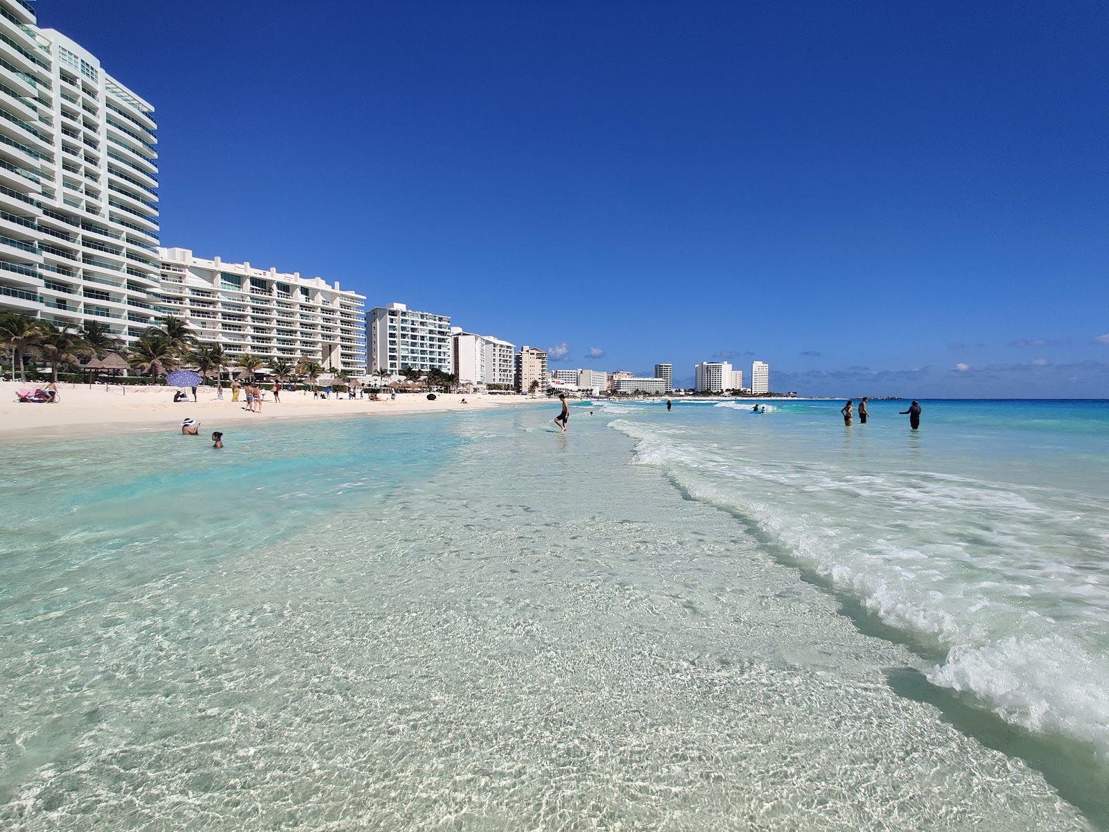 Chacmool beach cancun