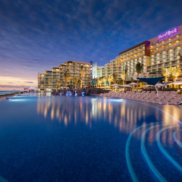 Luxury Cancun Options for Resorts Lovers