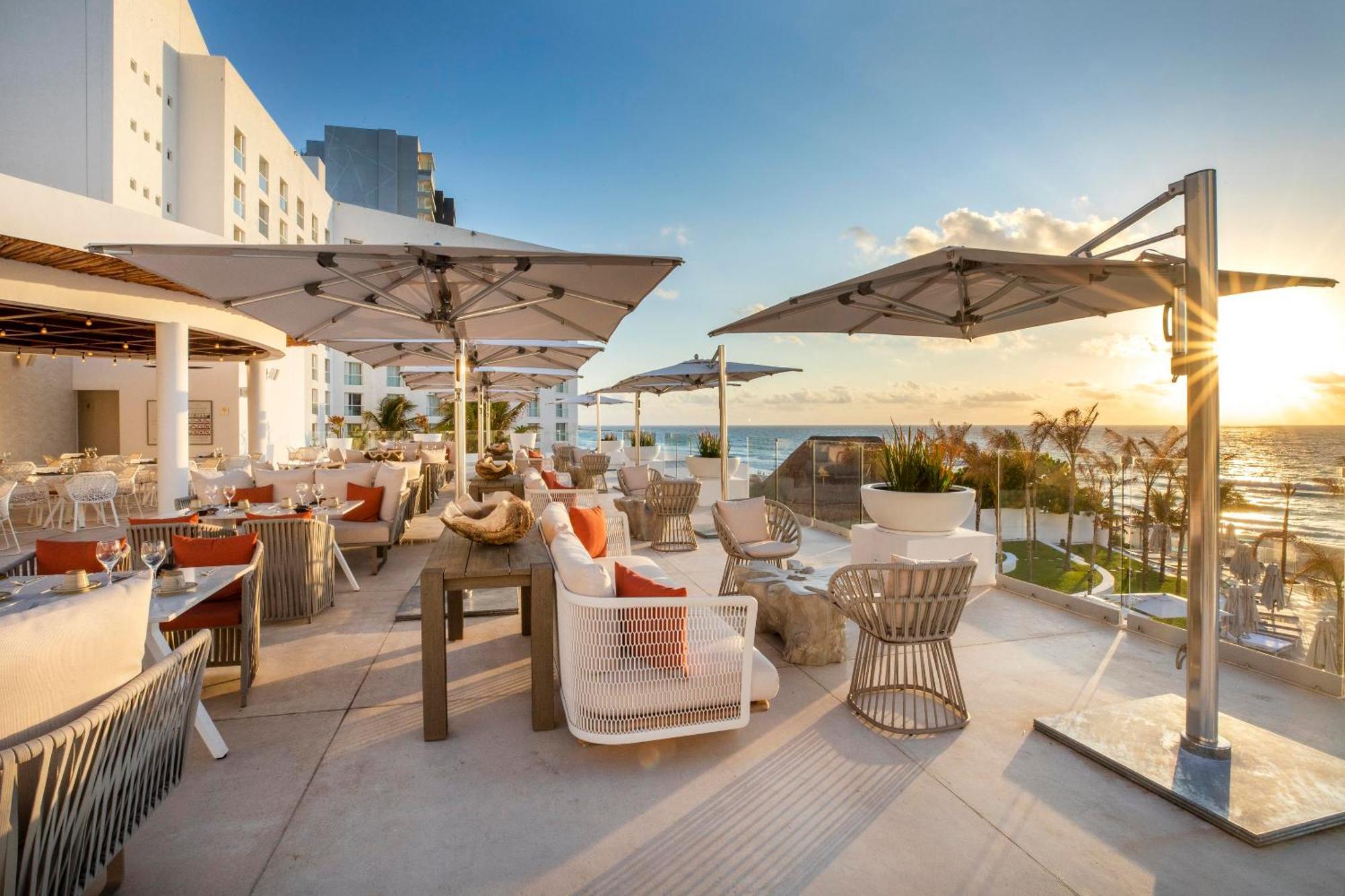 Le Blanc Resort Cancun