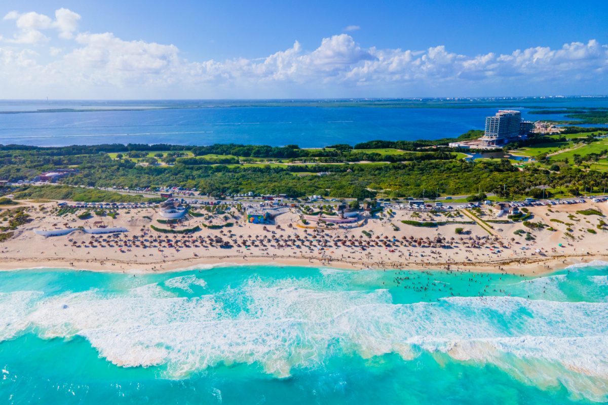 Playa Delfines Playa Delfines
