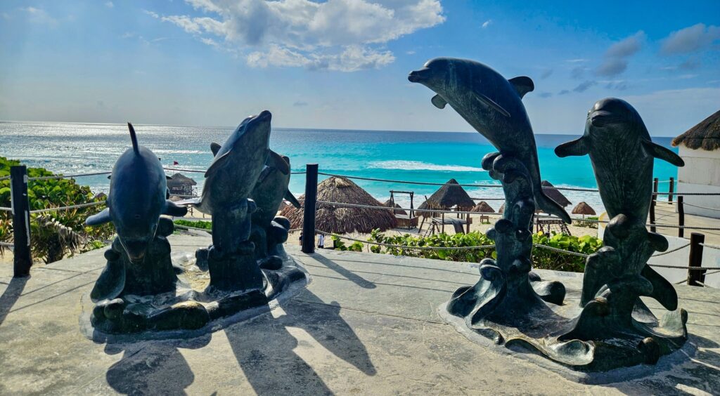 Playa Delfines Playa Delfines