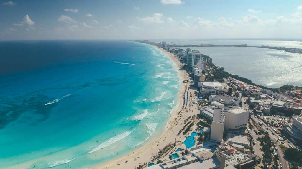 Cancun: The Paradise of "Everything at Hand"