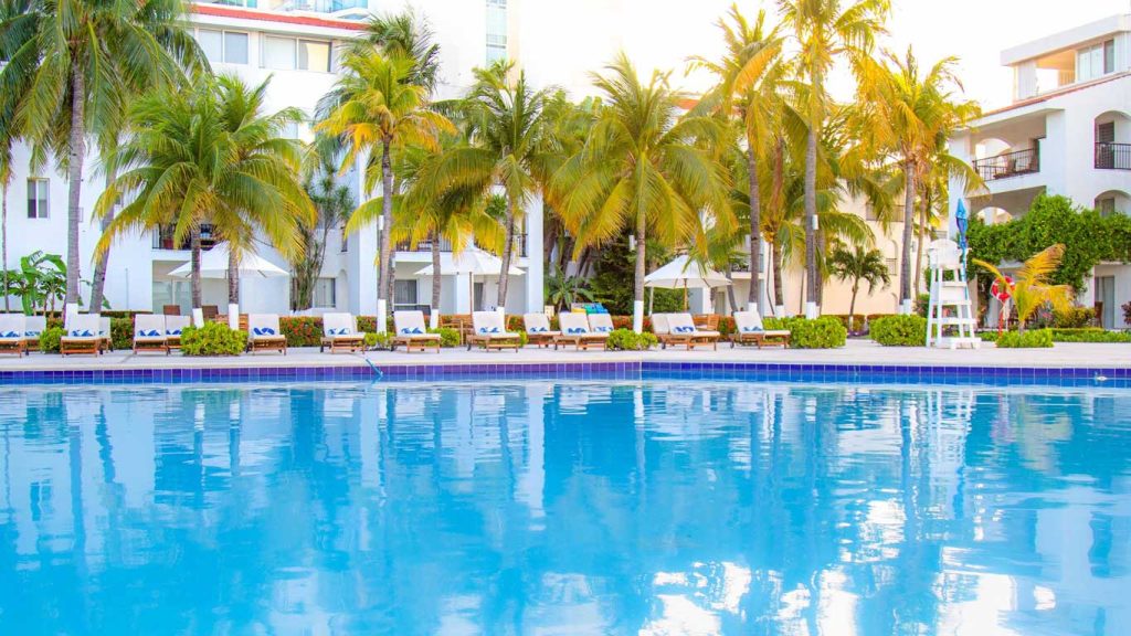 One standout property that consistently ranks among the top cheap all inclusive resorts in cancun is the Beachscape Kin Ha Villas & Suites.